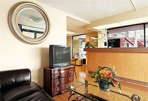 פינלס פארק Express Inn & Suites Clearwater מראה חיצוני תמונה