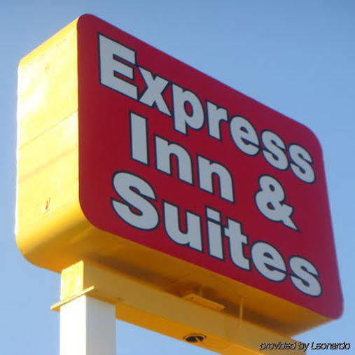 פינלס פארק Express Inn & Suites Clearwater מראה חיצוני תמונה